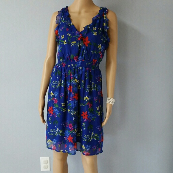 Old Navy Dresses & Skirts - Old Navy blue floral sundress. Size Small